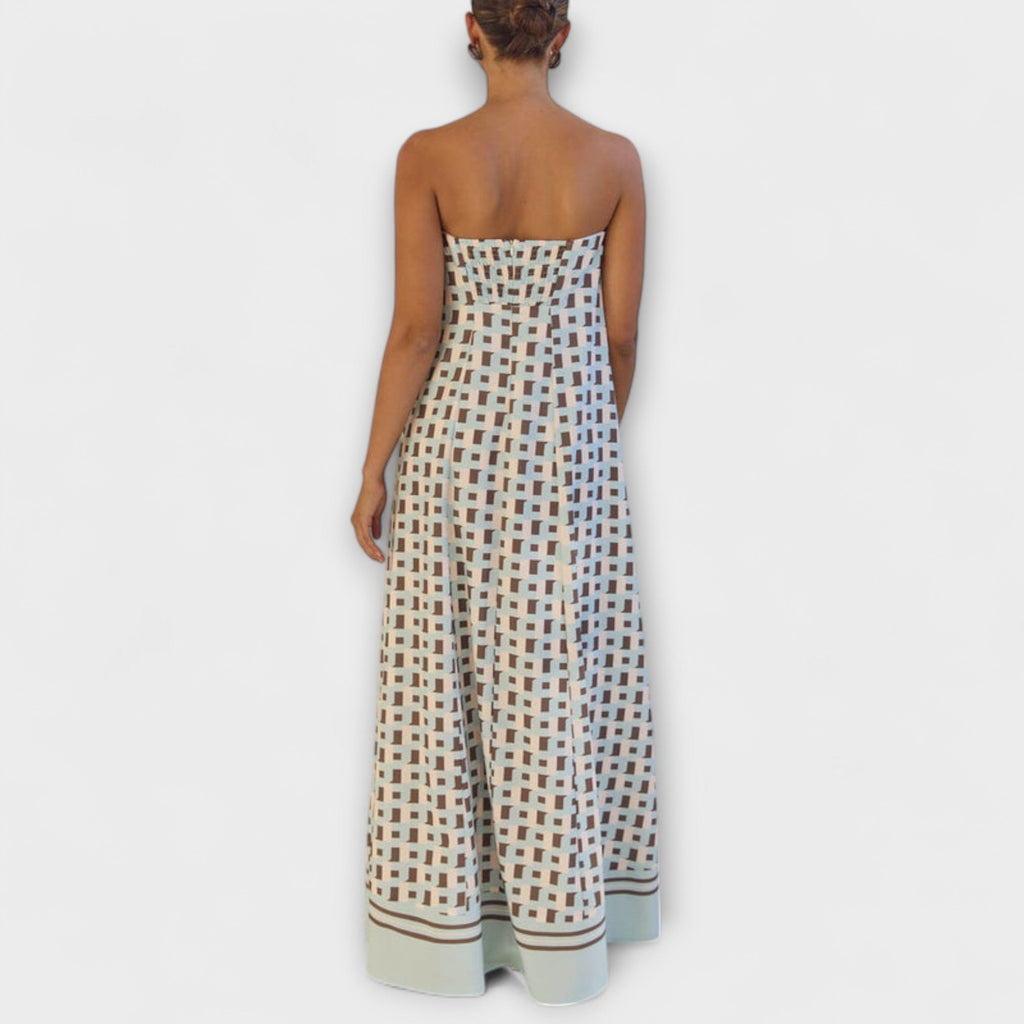 Hasel - Beig Off-Shoulder Maxikleed met Puntpatroon