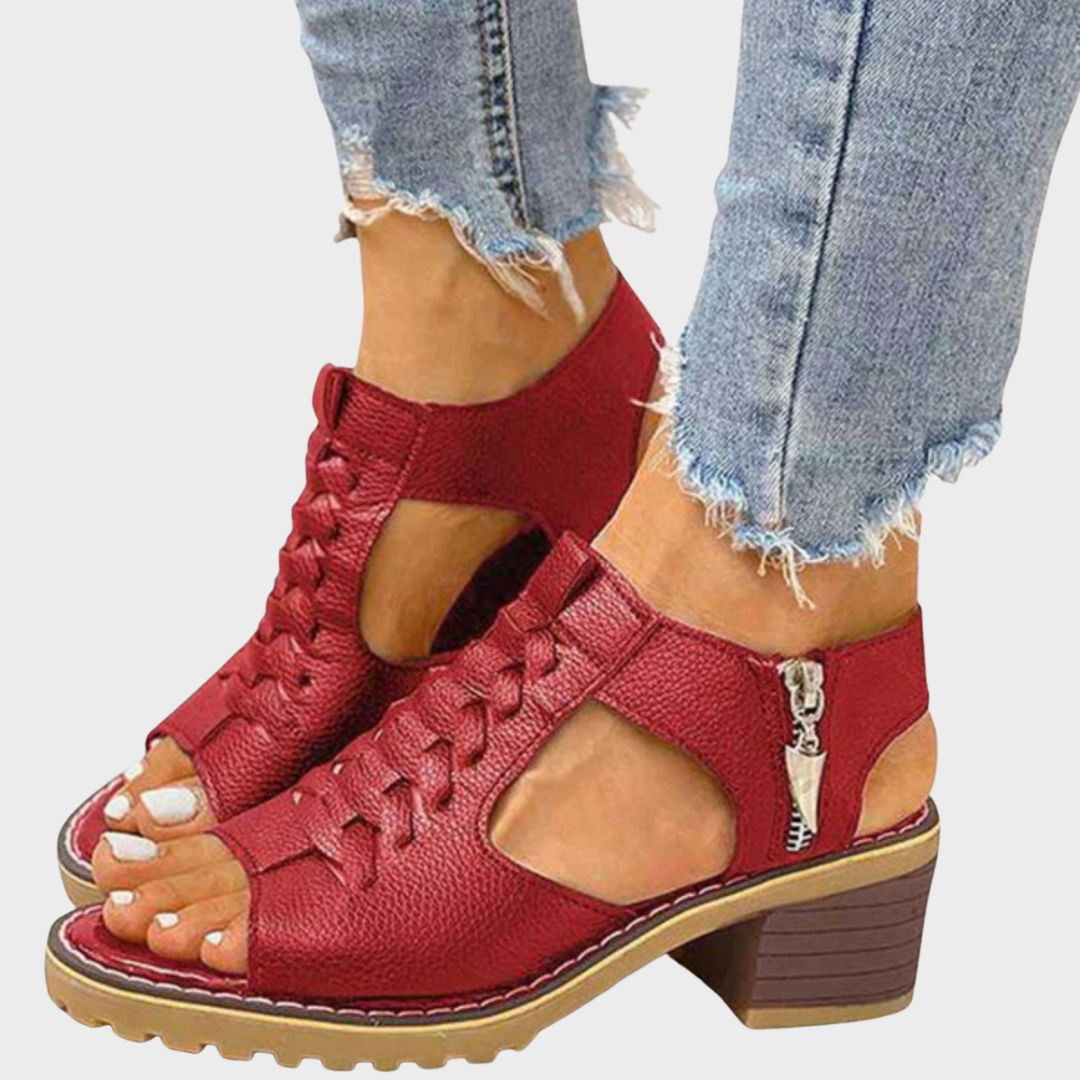 Cornelia – Elegante Peeptoe Sandalen met Blokhak
