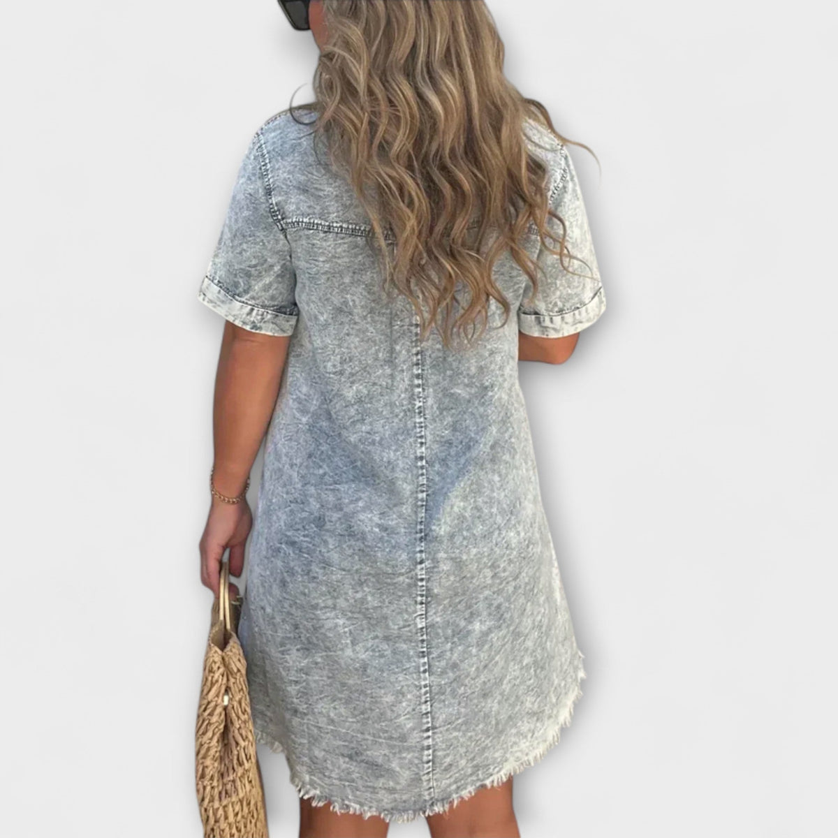 Vera - Lichtblauwe Denim Hemdkleed met Kant