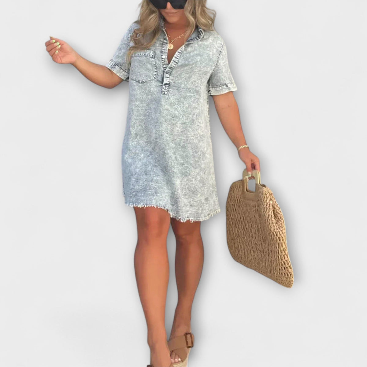 Vera - Lichtblauwe Denim Hemdkleed met Kant