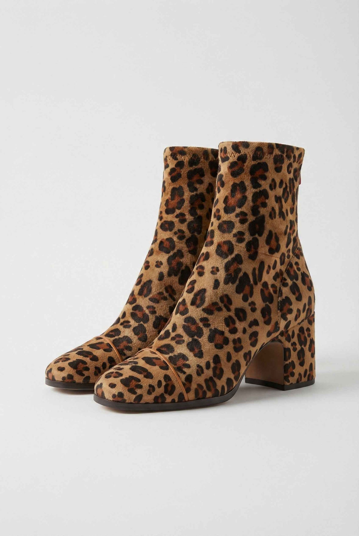 Victoria | Stylish Leopard Print Ankle Boots with Retro Heel - Lumina