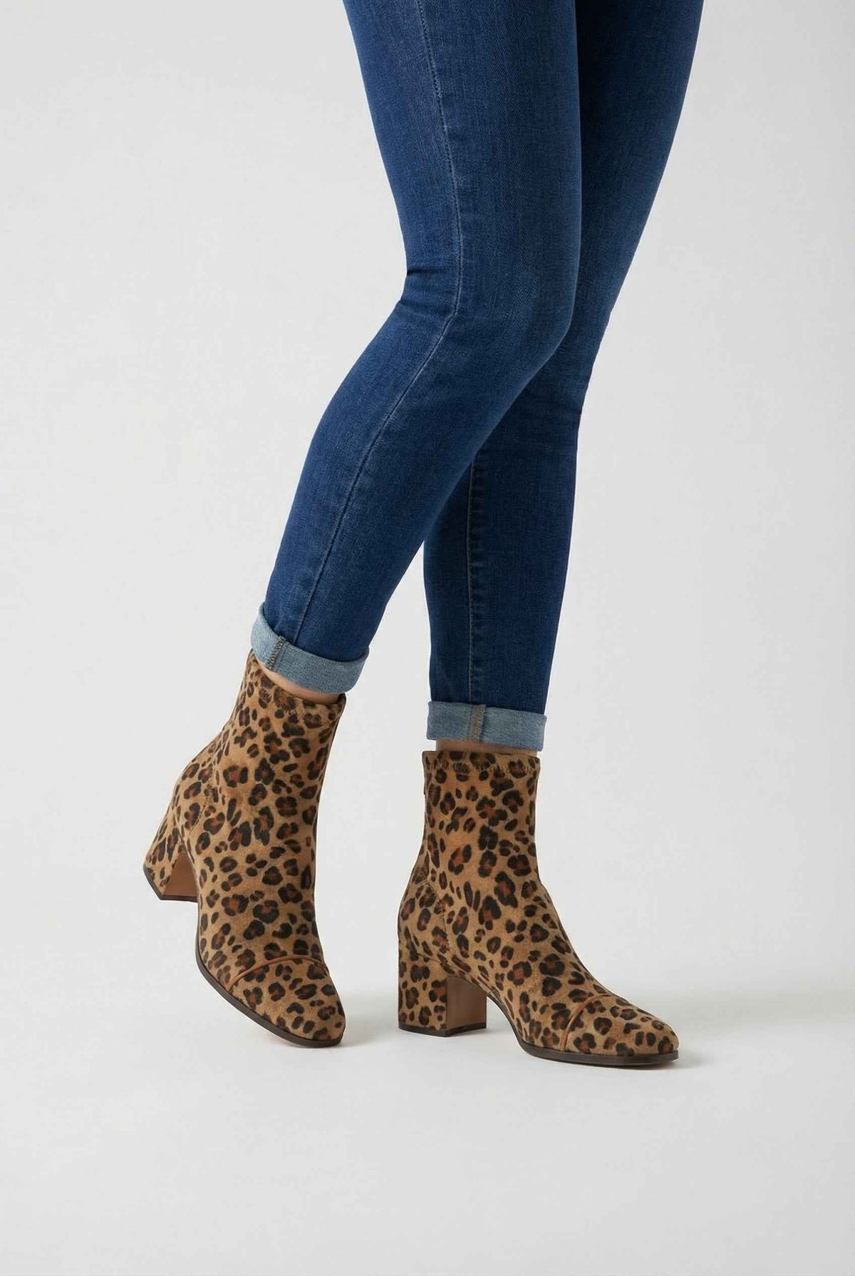 Victoria | Stylish Leopard Print Ankle Boots with Retro Heel - Lumina
