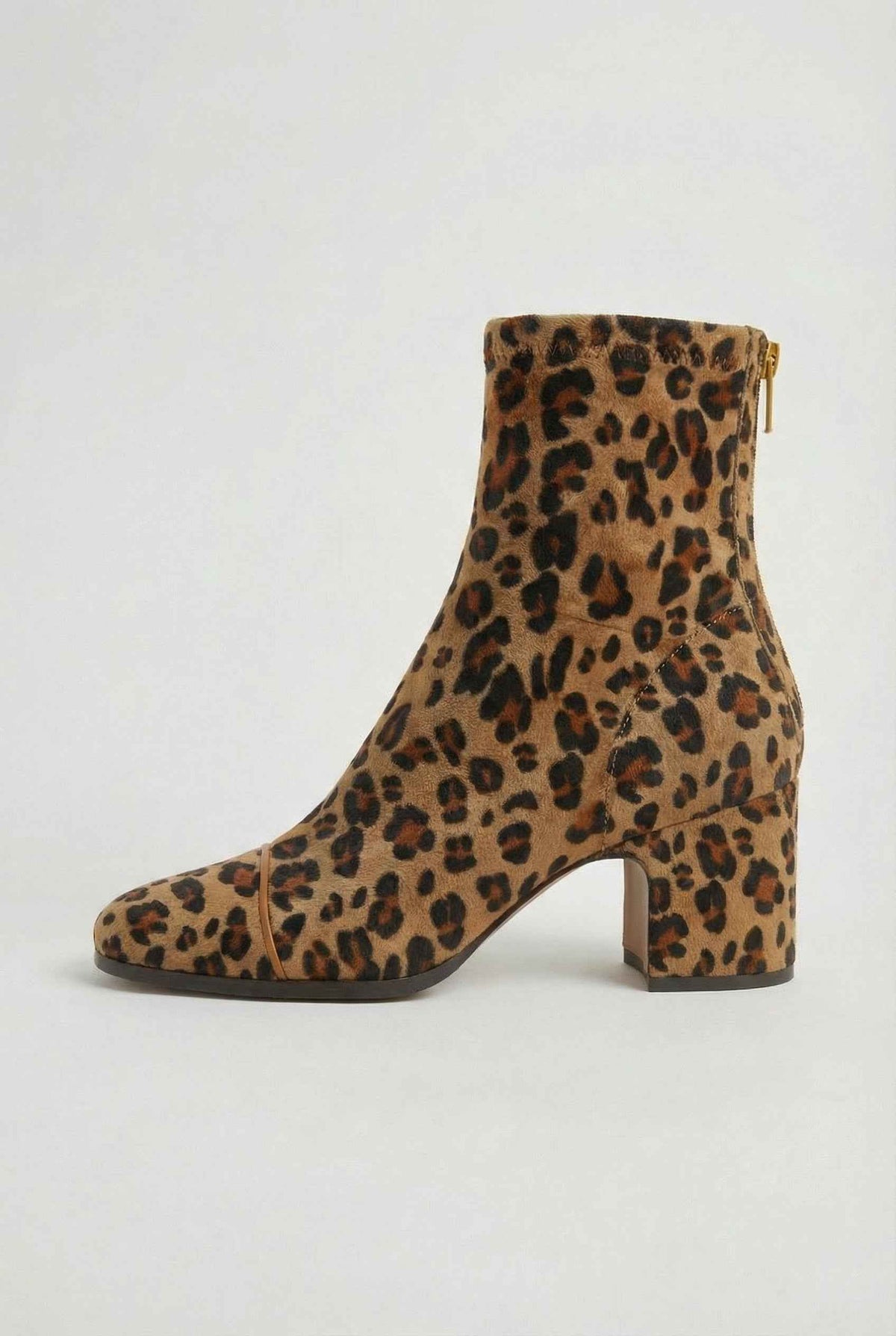 Victoria | Stylish Leopard Print Ankle Boots with Retro Heel - Lumina