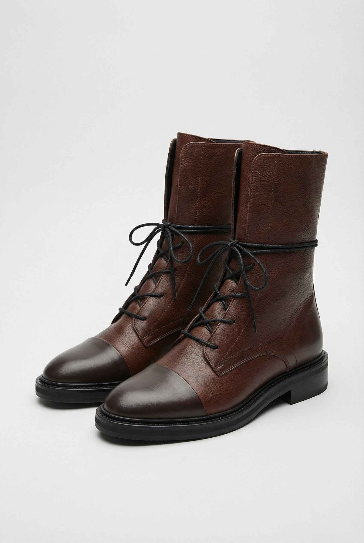 Victoria | Comfortabele Bruine Veterlaarzen met Elegante Accenten - Lumina